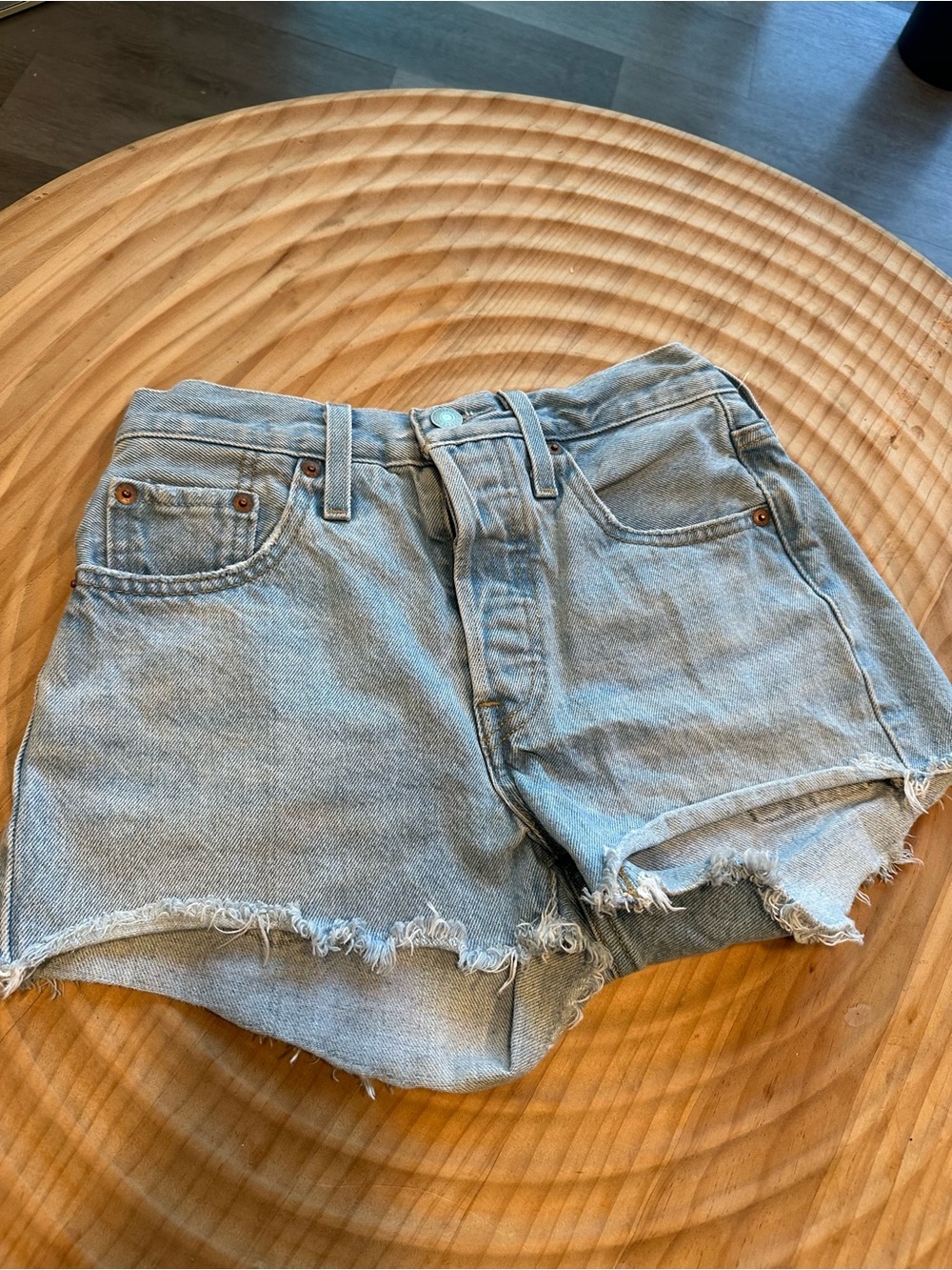 Levi's Light Blue Denim Cutoff Shorts with Raw Hem - Picture 2 of 5